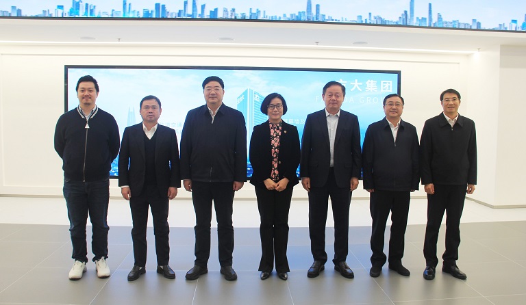 中共江西省委副書記、贛州市委書記吳忠瓊一行蒞臨方大集團(tuán)考察指導(dǎo)